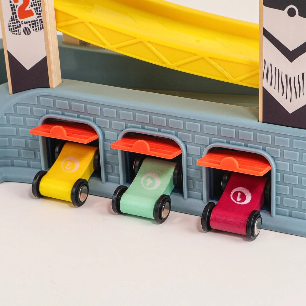agonistiki-pista-aytokinitwn-me-4-amaxakia-wooden-car-race-track-top-bright-oneandonlybaby.gr