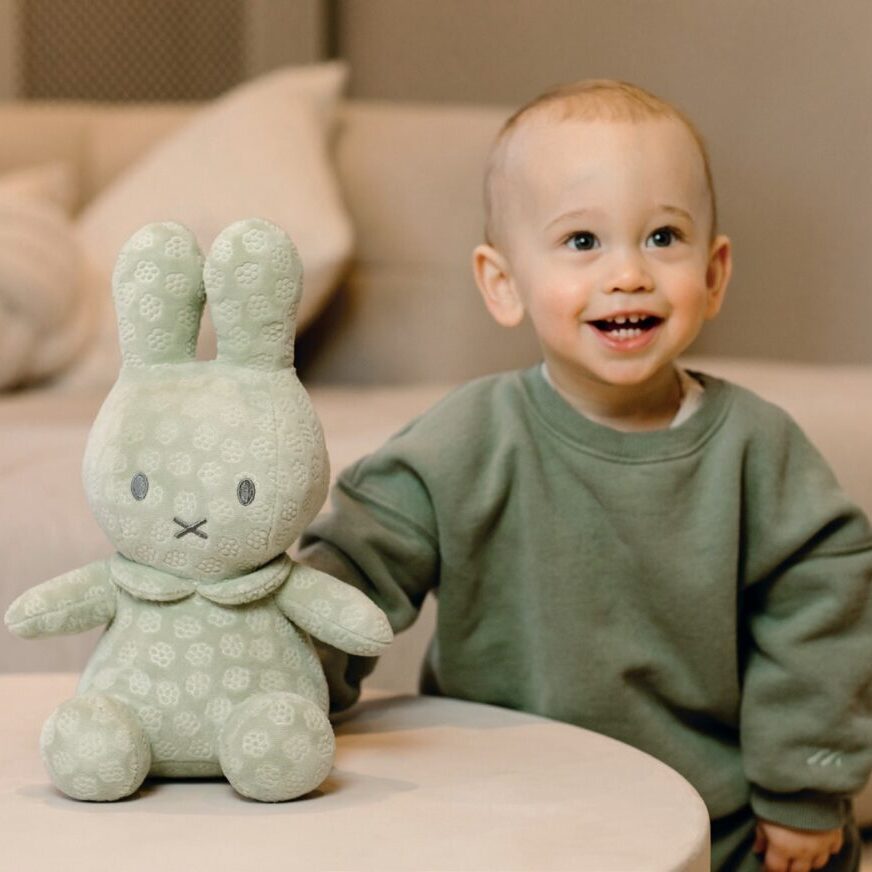 loutrino-veloute-lagoudaki-green-miffy-flowers-oneandonlybaby.gr