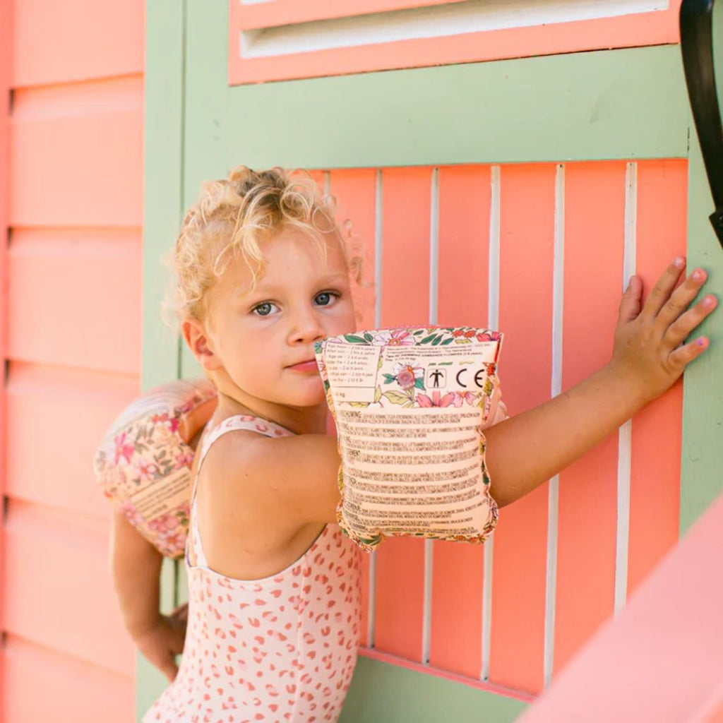 paidiko-set-mpratsakia-baby-swimming-armbands-pink-blossom-swim-essentials-oneandonlybaby.gr