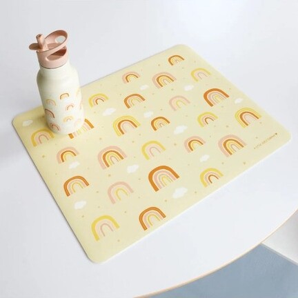 placemat-diskos-soupla-viniliou-a-little-lovely-company-rainbow-oneandonlybaby.gr