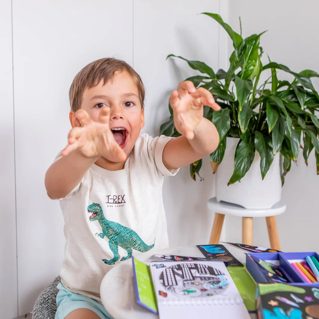 set-drastiriotiton-neon-colouring-set-dino-in-space-tiger-tribe-oneandonlybaby.gr
