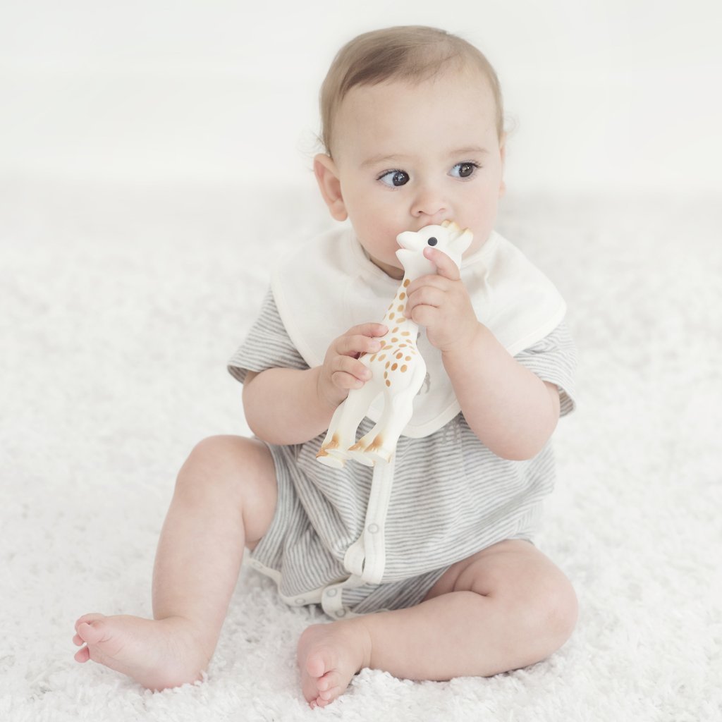 sophie-la-girafe-birth-set-dorou-sofi-kamilopardali-masitiko-kai-potiri-non-drip-onenadonlybaby.gr