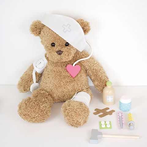 valitsaki-giatrou-me-xylina-ergaleia-doctors-bag-roz-jabadabado-oneandonlybaby.gr