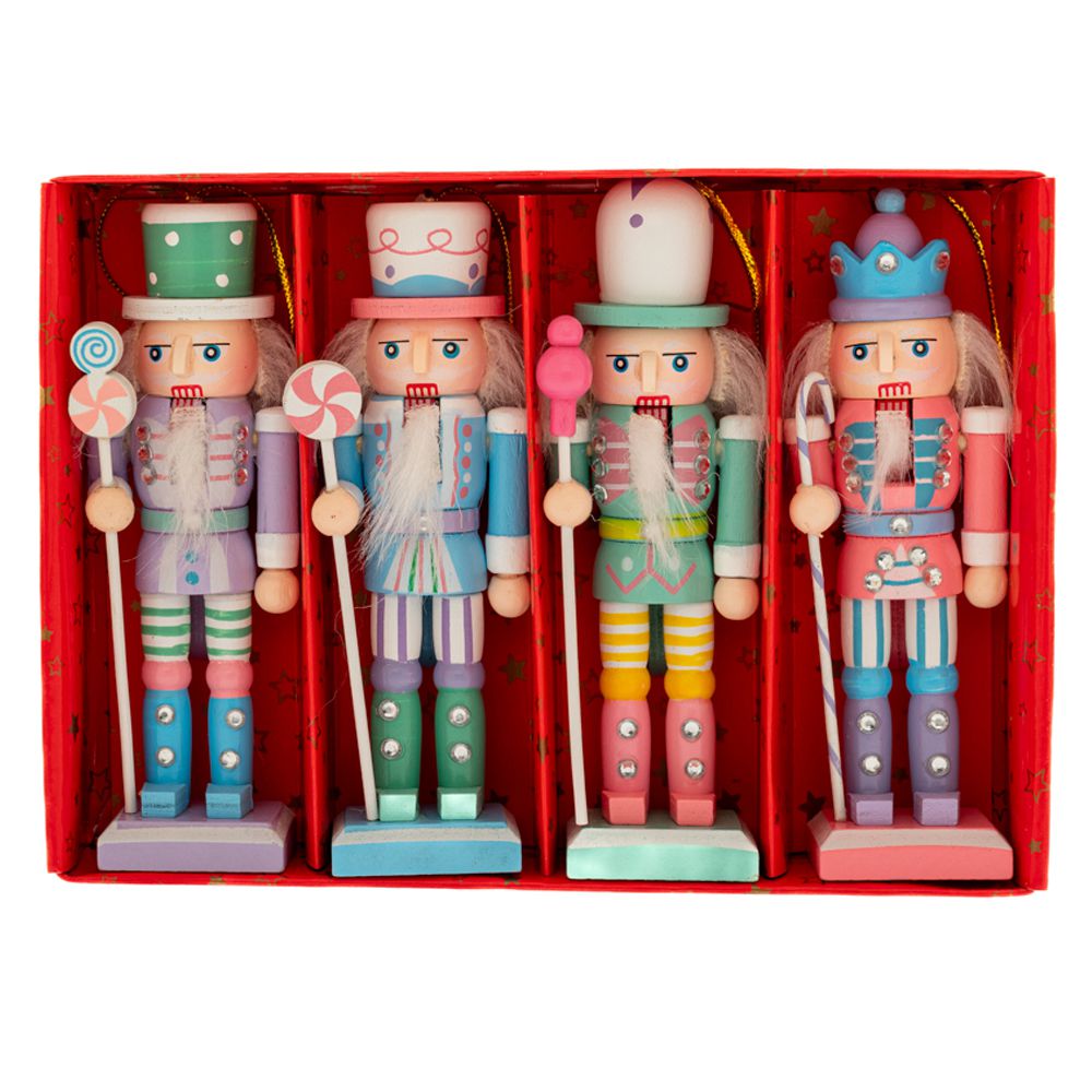 xristougenniatiko-set-4-xylinoi-polychromoi-karyothrafstes-kremasto-stolidi-oneandonlybaby.gr