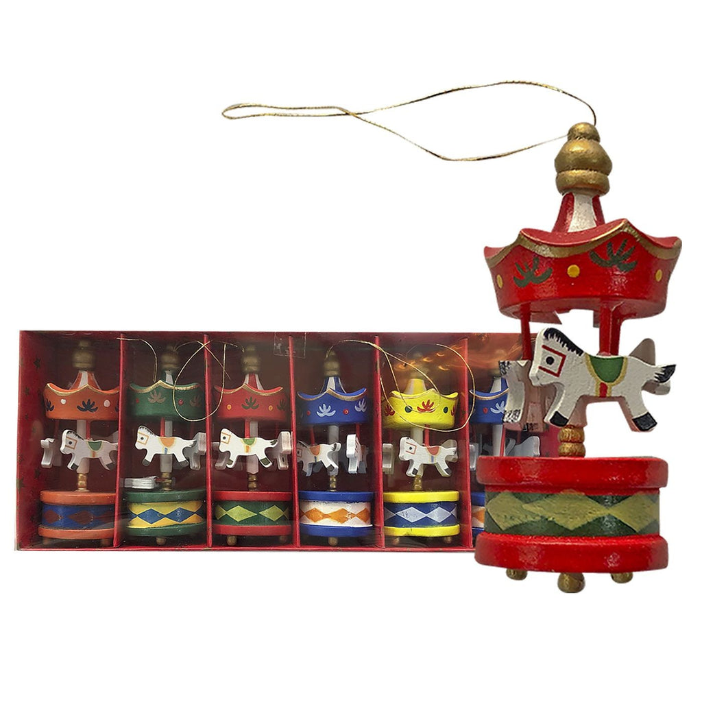 xristougenniatiko-set-6-xylina-carousel-kremasta-stolidia-oneandonlybaby.gr