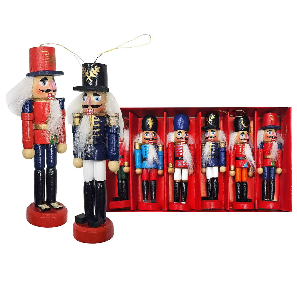 xristougenniatiko-set-6-xylinoi-karyothrafstes-kremasto-stolidi-oneandonlybaby.gr