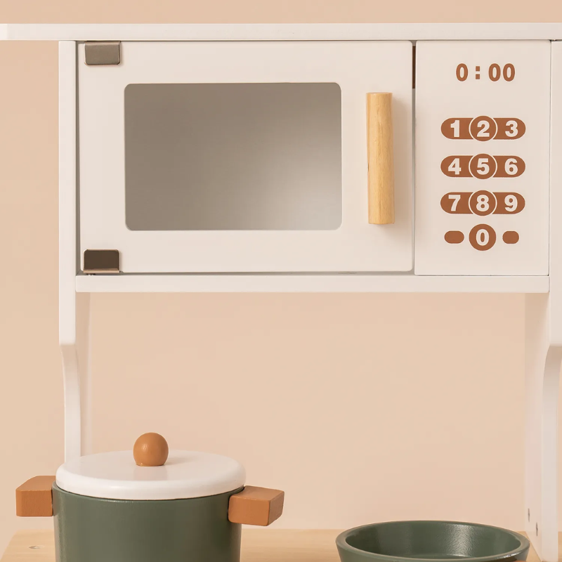 xylini-paidiki-kouzina-kids-wooden-kitchen-with-pots-and-microwave-oven-oneandonlybaby.gr