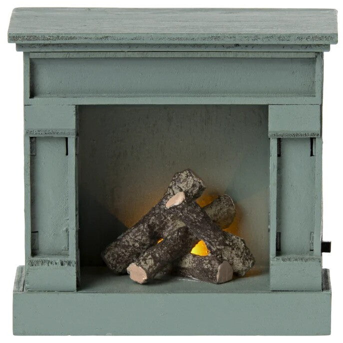 xylino-tzaki-me-xyla-miniatoura-miniature-fireplace-blue-maileg-oneandonlybaby.gr